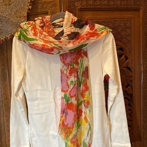 Jessica Simpson, beautiful floral, tropical scarf/hijab NWT